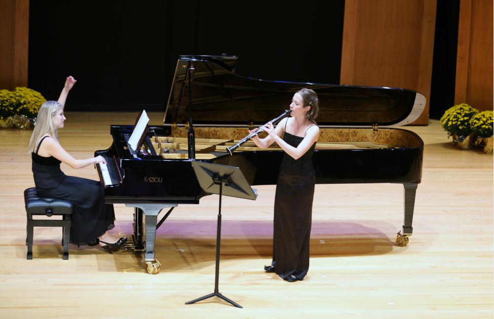 Draeseke - Clarinet Sonata in B flat op 38: Romie de Guise-Langlois, clarinet; Gabriela Martinez, piano